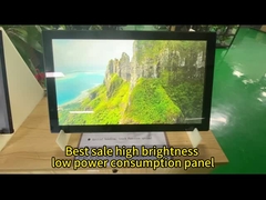 صفحه نمایش لمسی 21.5 اینچی نصب شده در یک کامپیوتر