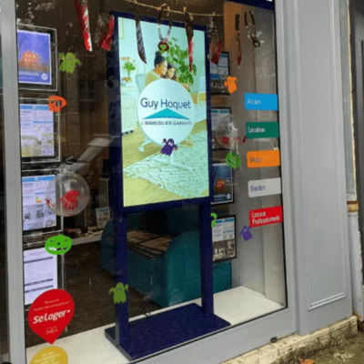 صفحه نمایش LCD دو طرفه 49 اینچی نمایشگر تبلیغاتی نمایشگر دو طرفه