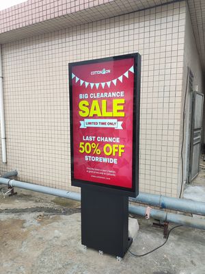 صفحه نمایش LCD بیرونی 49 اینچ 3500 نیت IP66 ضد آب