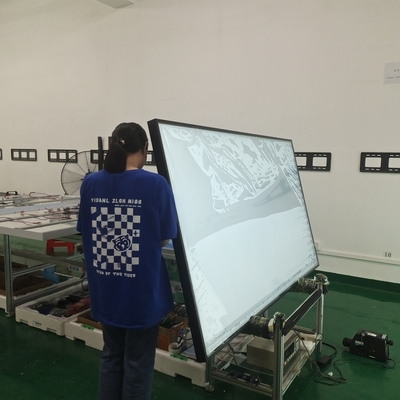 نمایشگر LCD پنجره‌ای 86 اینچی با روشنایی بالا 2500 نیت UHD